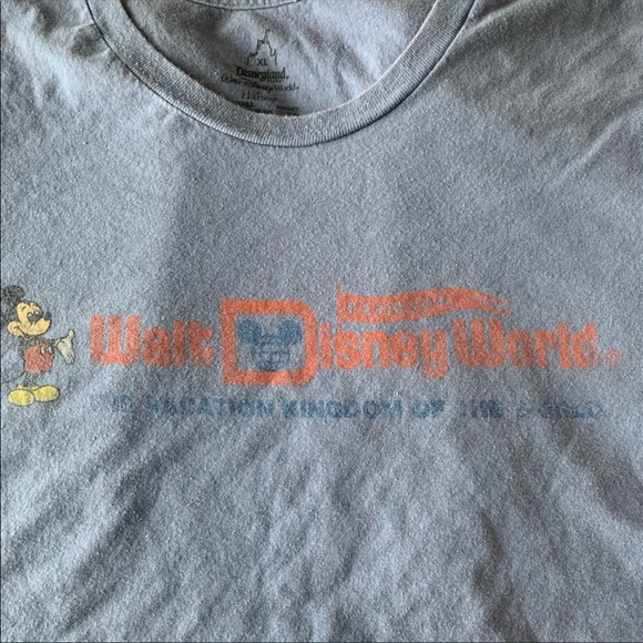 Disneyland men’s short sleeve Crewneck tee shirt - Picture 4 of 6